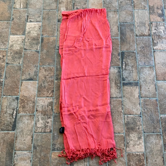Coral/ pink scarf - Picture 2 of 4